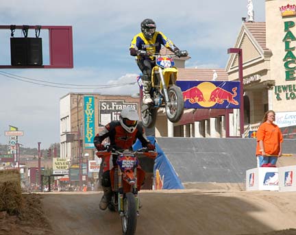 http://www.newtoreno.com/supermotopix/supermoto6.jpg